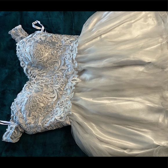 It’s a dama dress for a quince. - Picture 1 of 3